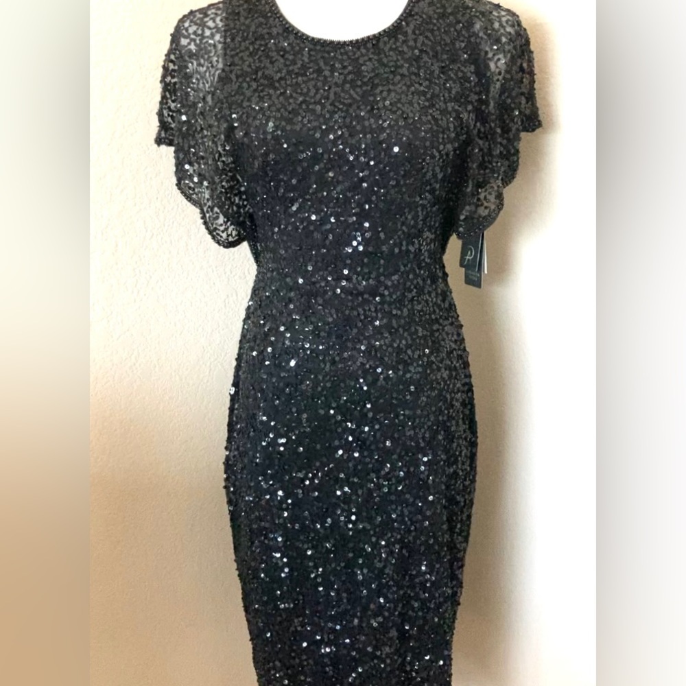 Cocktails dress Adrianna Papell classic dress party dress black sequin body con